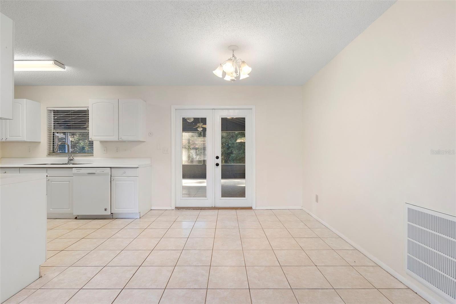 Image 24 of 52 For 706 Wisconsin Avenue