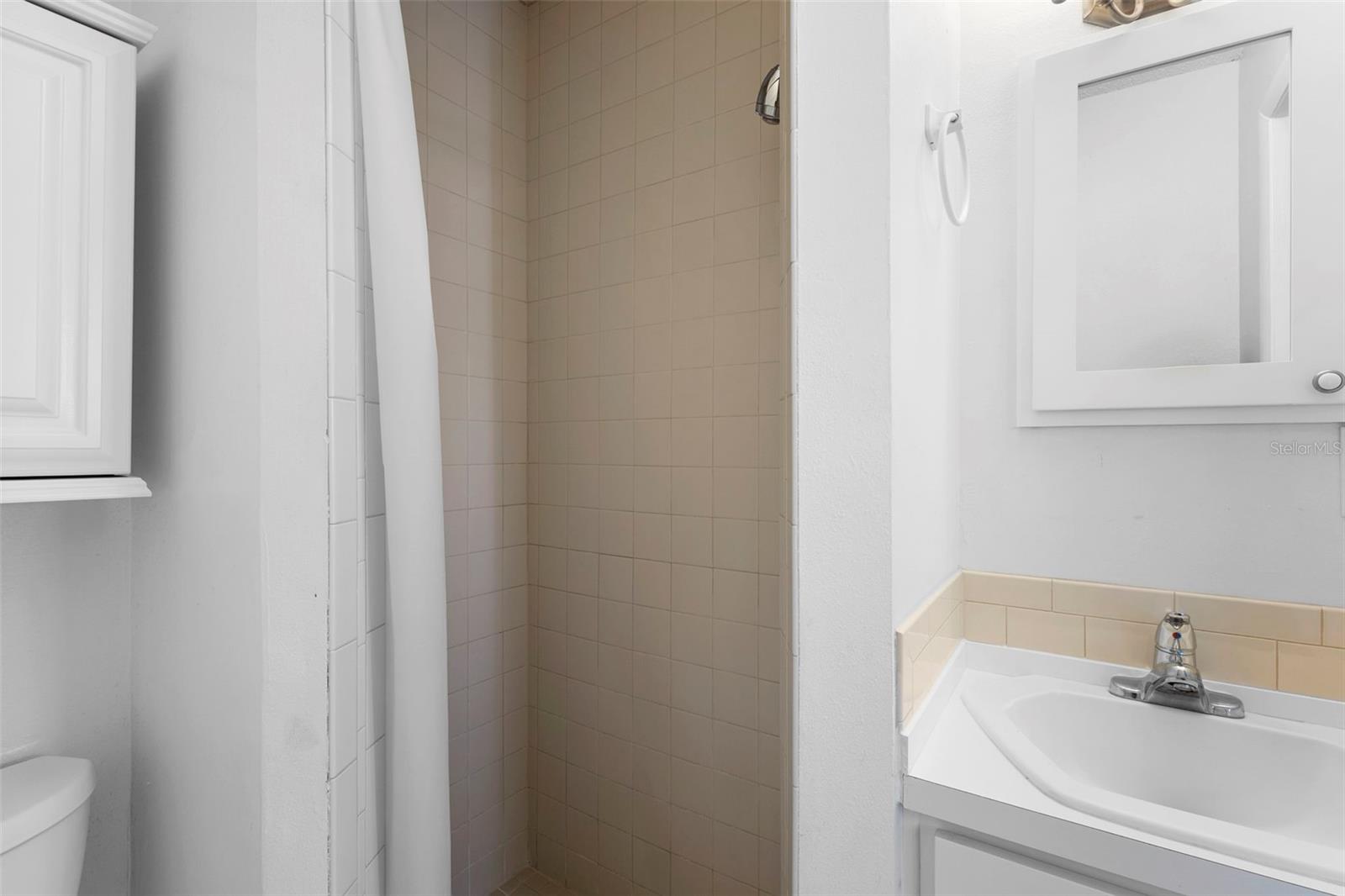 Image 45 of 52 For 706 Wisconsin Avenue