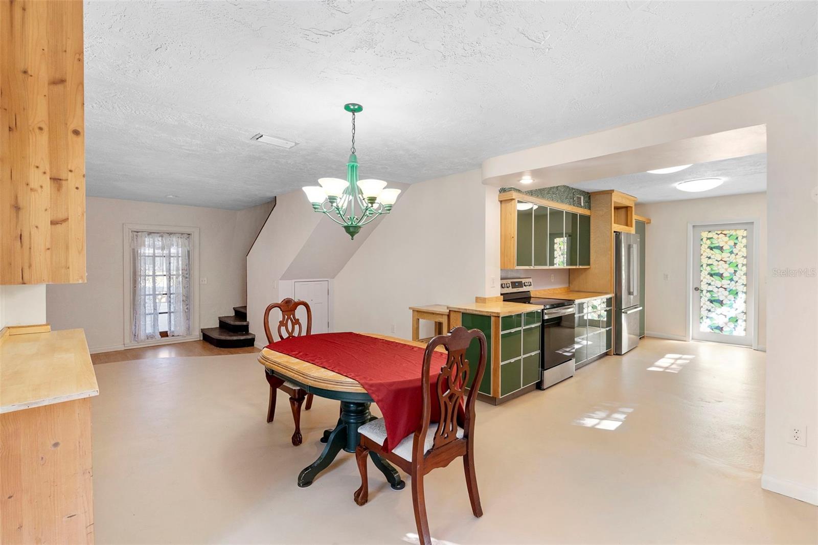 Image 11 of 50 For 1520 Beresford Avenue