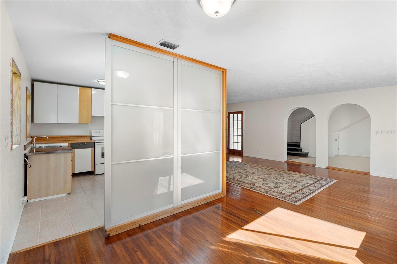 Image 16 of 50 For 1520 Beresford Avenue