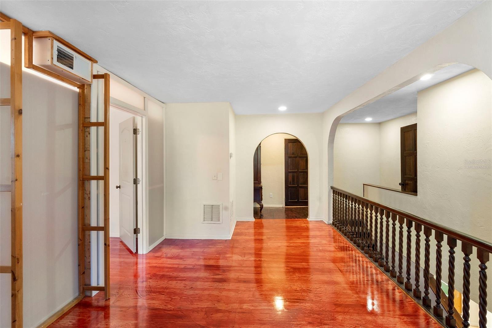 Image 26 of 50 For 1520 Beresford Avenue