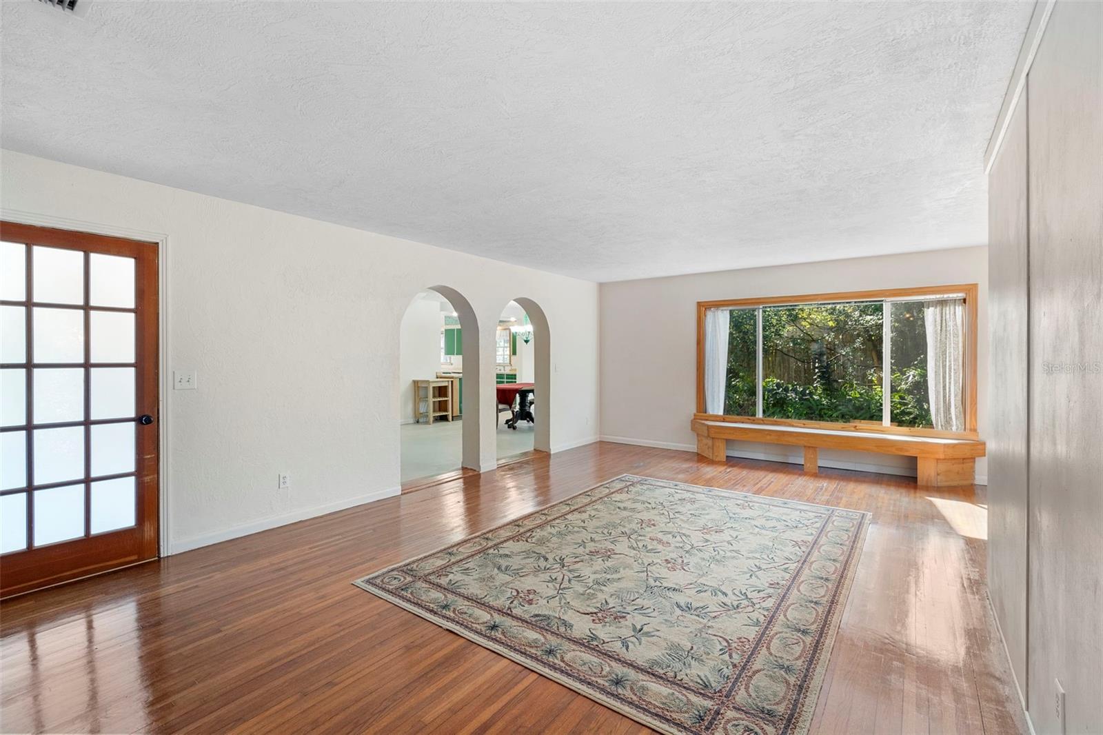 Image 5 of 50 For 1520 Beresford Avenue