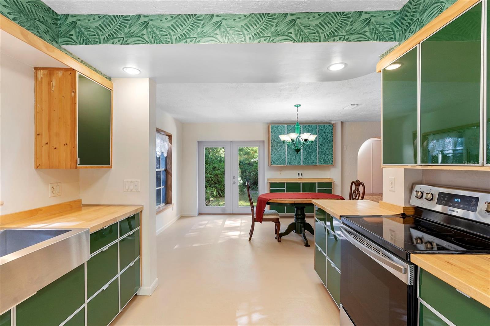 Image 8 of 50 For 1520 Beresford Avenue