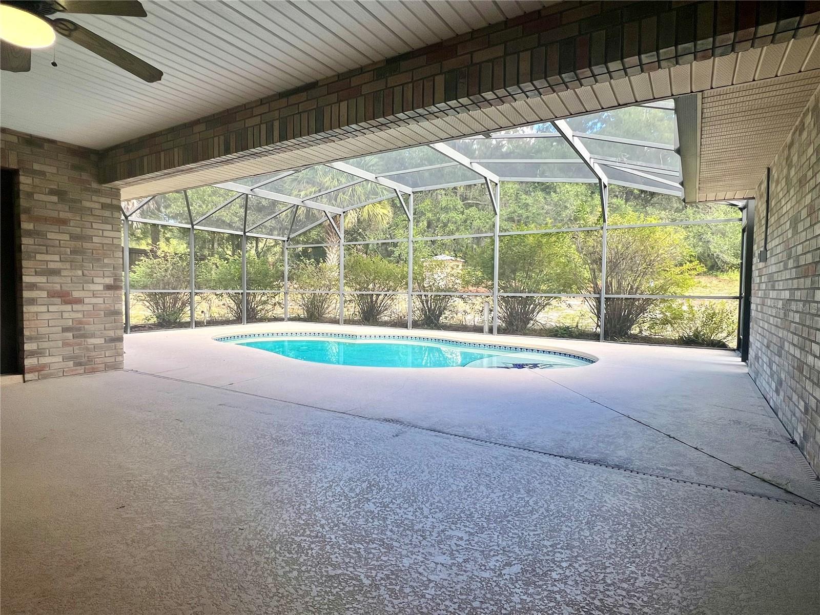 Image 2 of 25 For 1156 Carpenter Avenue