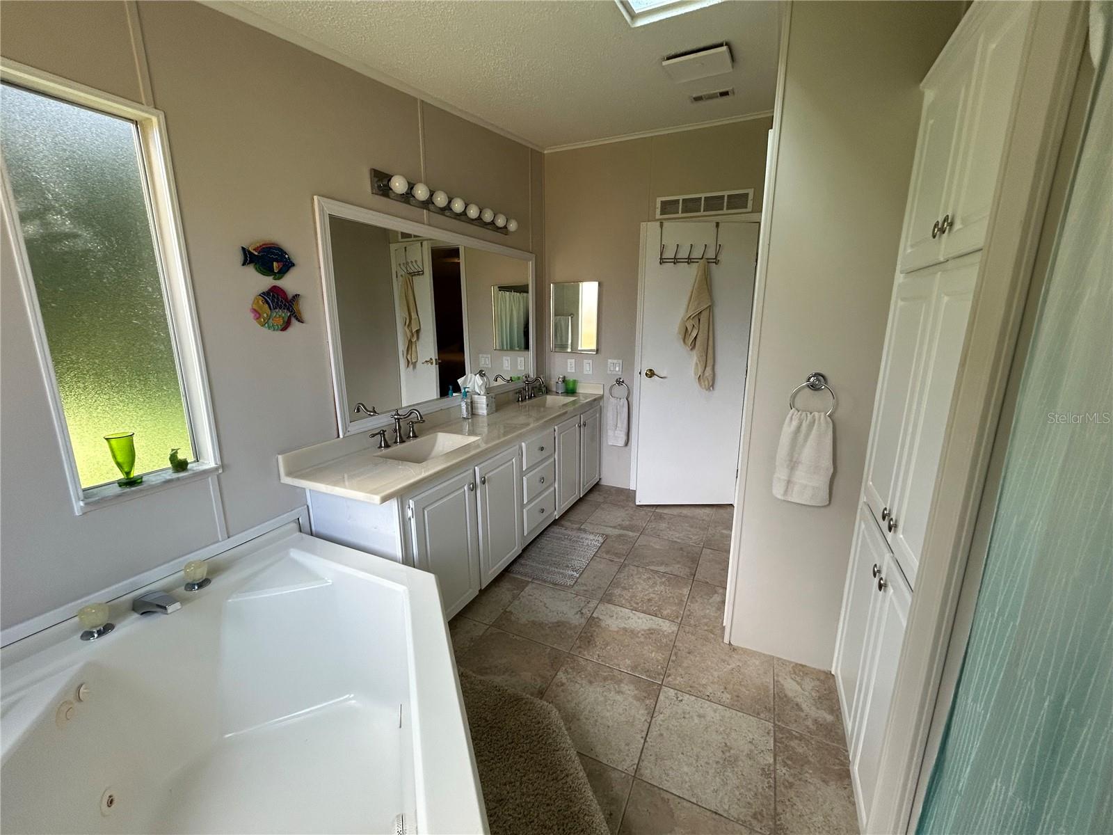 Image 25 of 44 For 304 Portside Lane