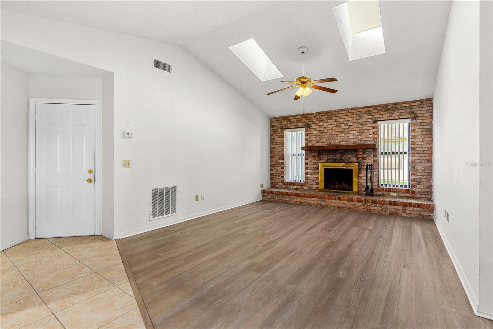 Image 17 of 30 For 808 George Hecker Drive