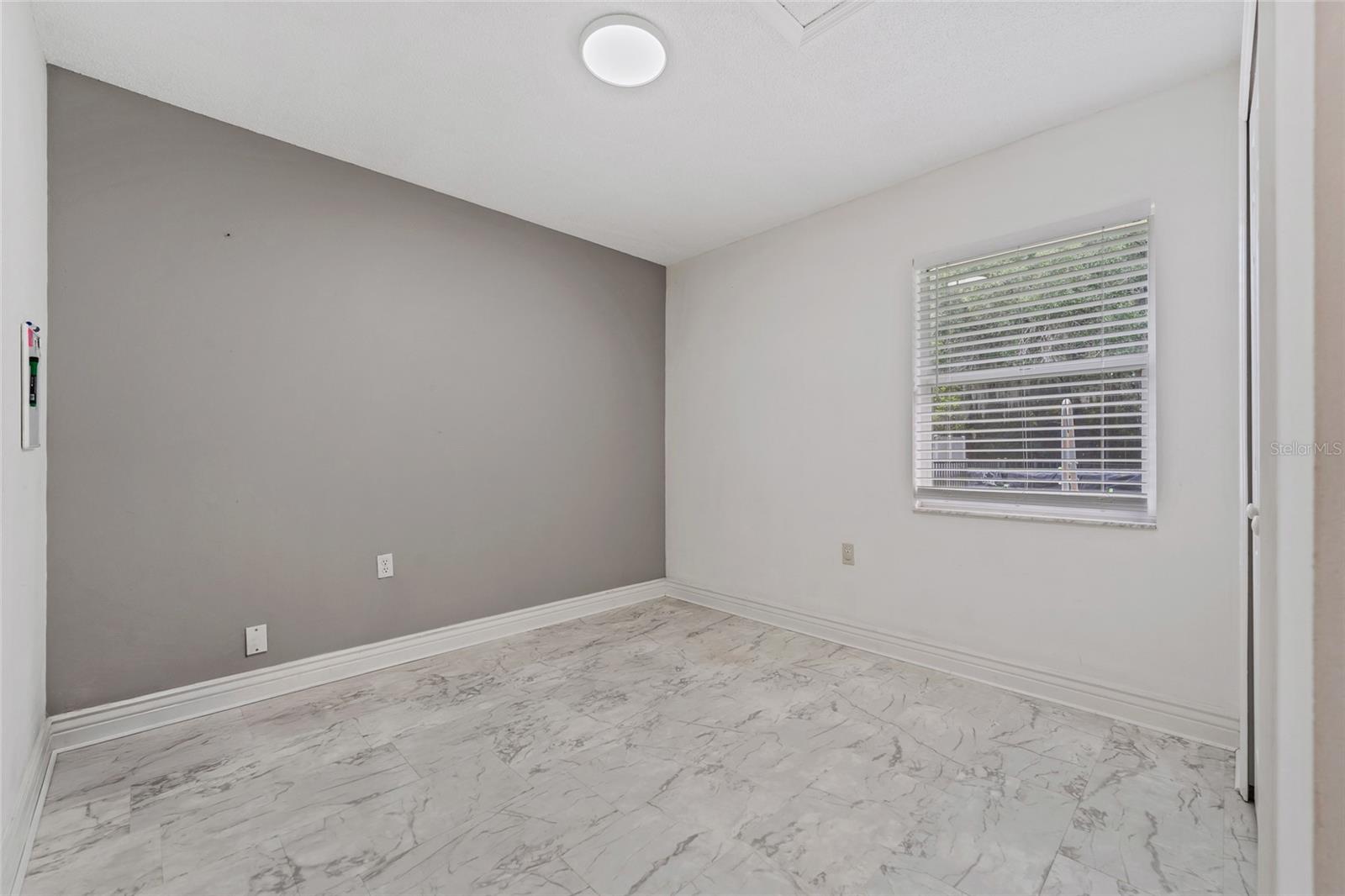 Image 14 of 23 For 312 May Street