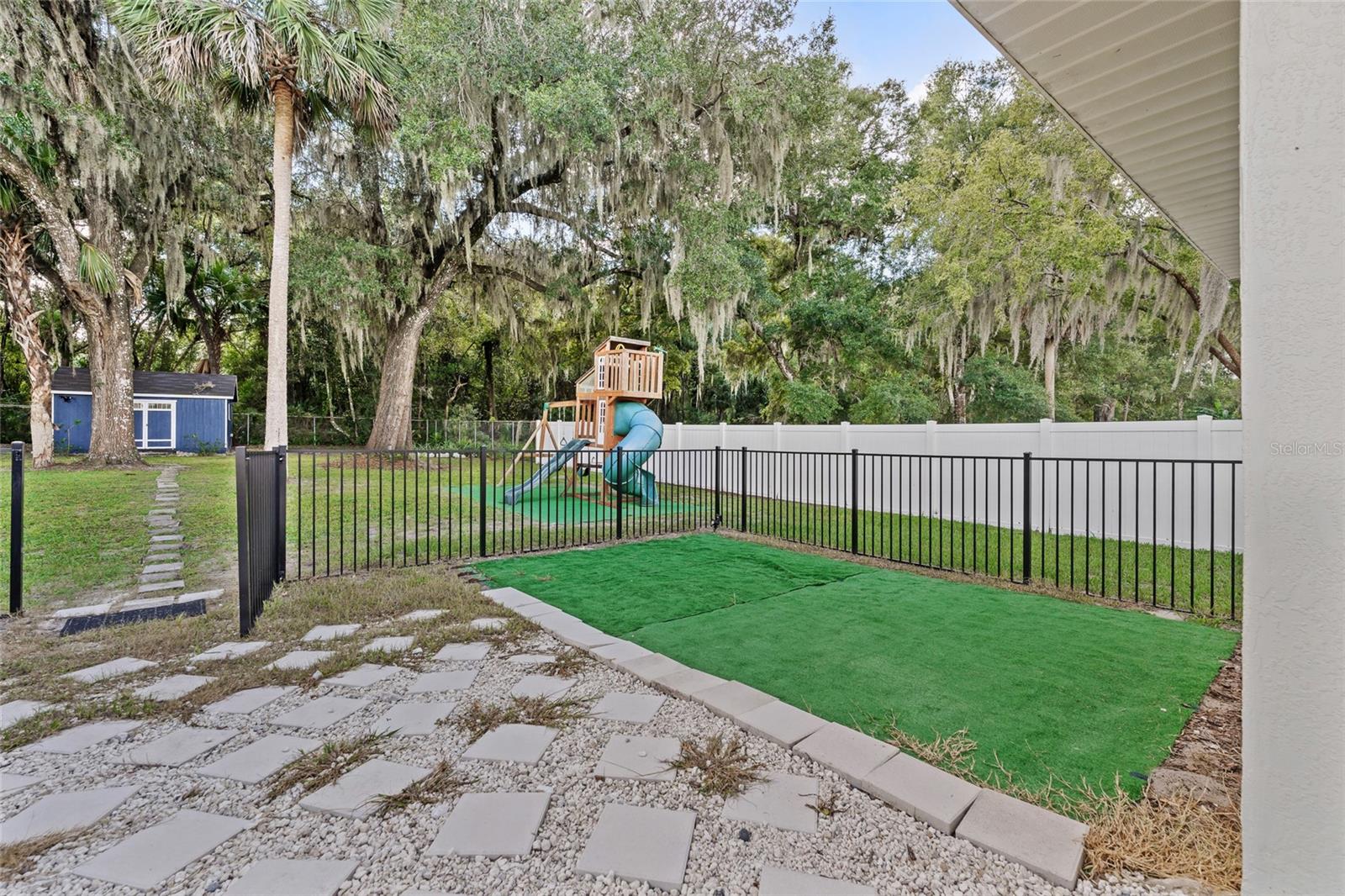 Image 18 of 23 For 312 May Street