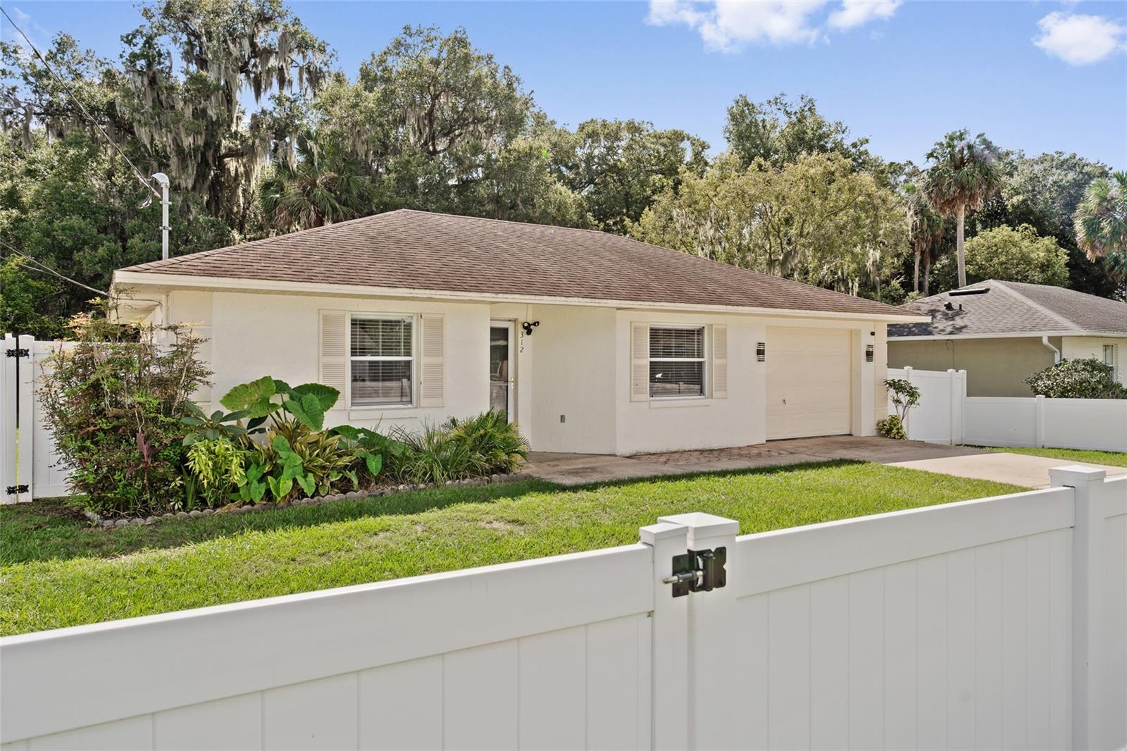 Image 3 of 23 For 312 May Street