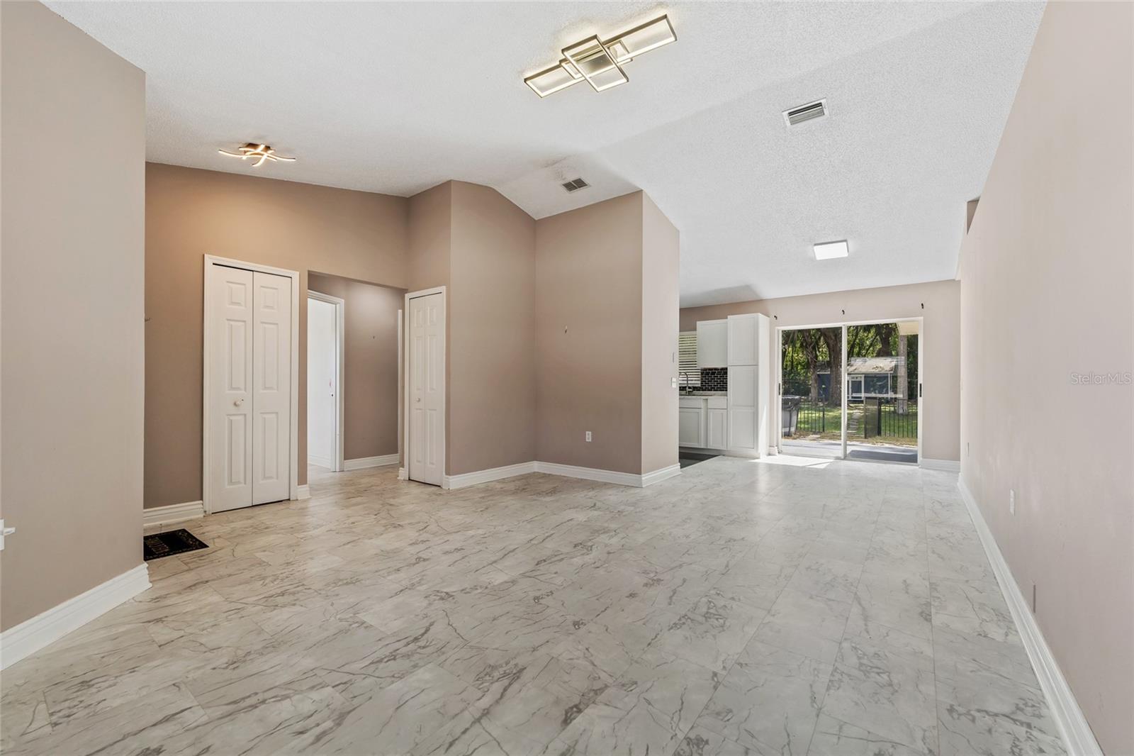 Image 4 of 23 For 312 May Street