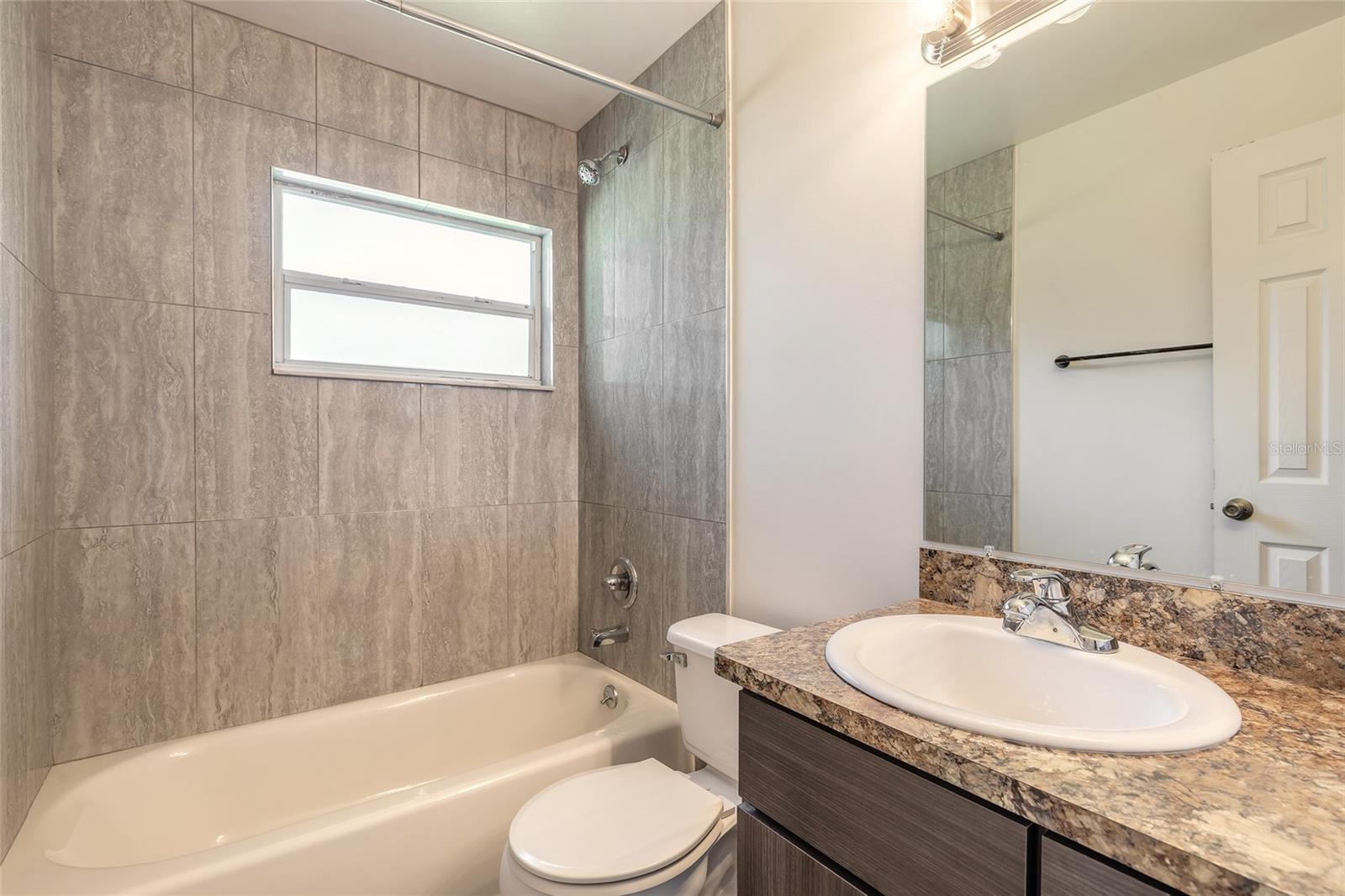 Image 12 of 27 For 901 Damron Street