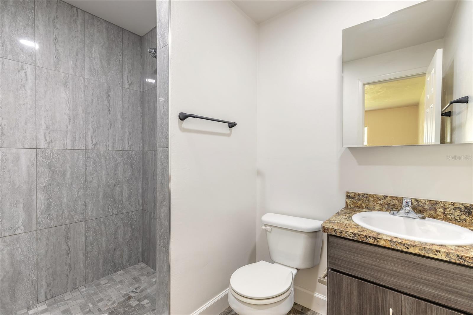 Image 9 of 27 For 901 Damron Street