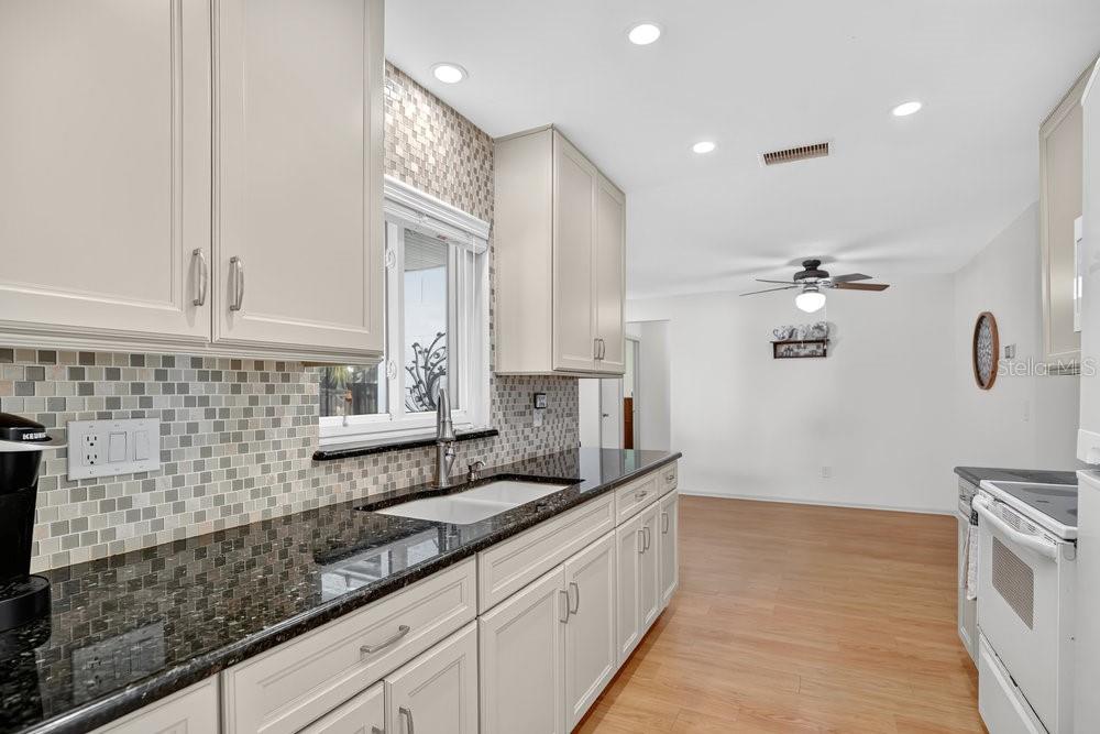 Image 13 of 32 For 535 Sunrise Drive