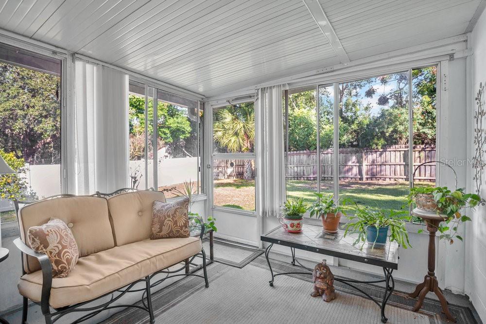 Image 20 of 32 For 535 Sunrise Drive