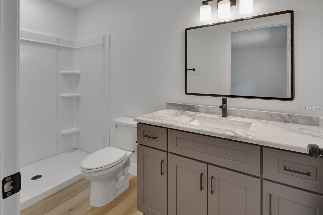 Image 15 of 20 For 147 Waldor Avenue