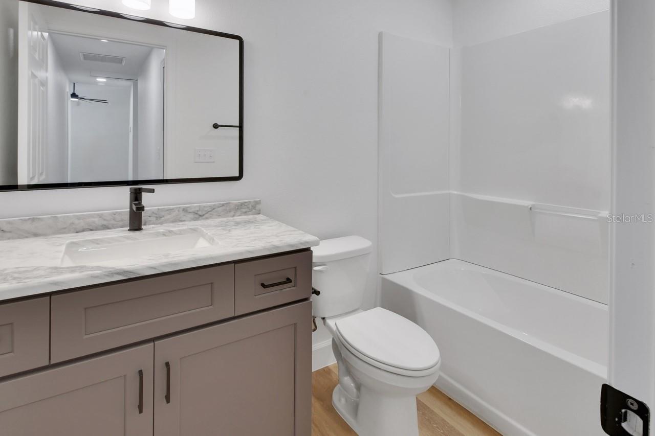 Image 17 of 20 For 147 Waldor Avenue