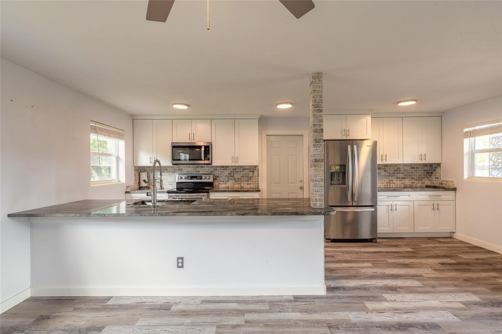 Image 2 of 40 For 1012 Highland Park Terrace