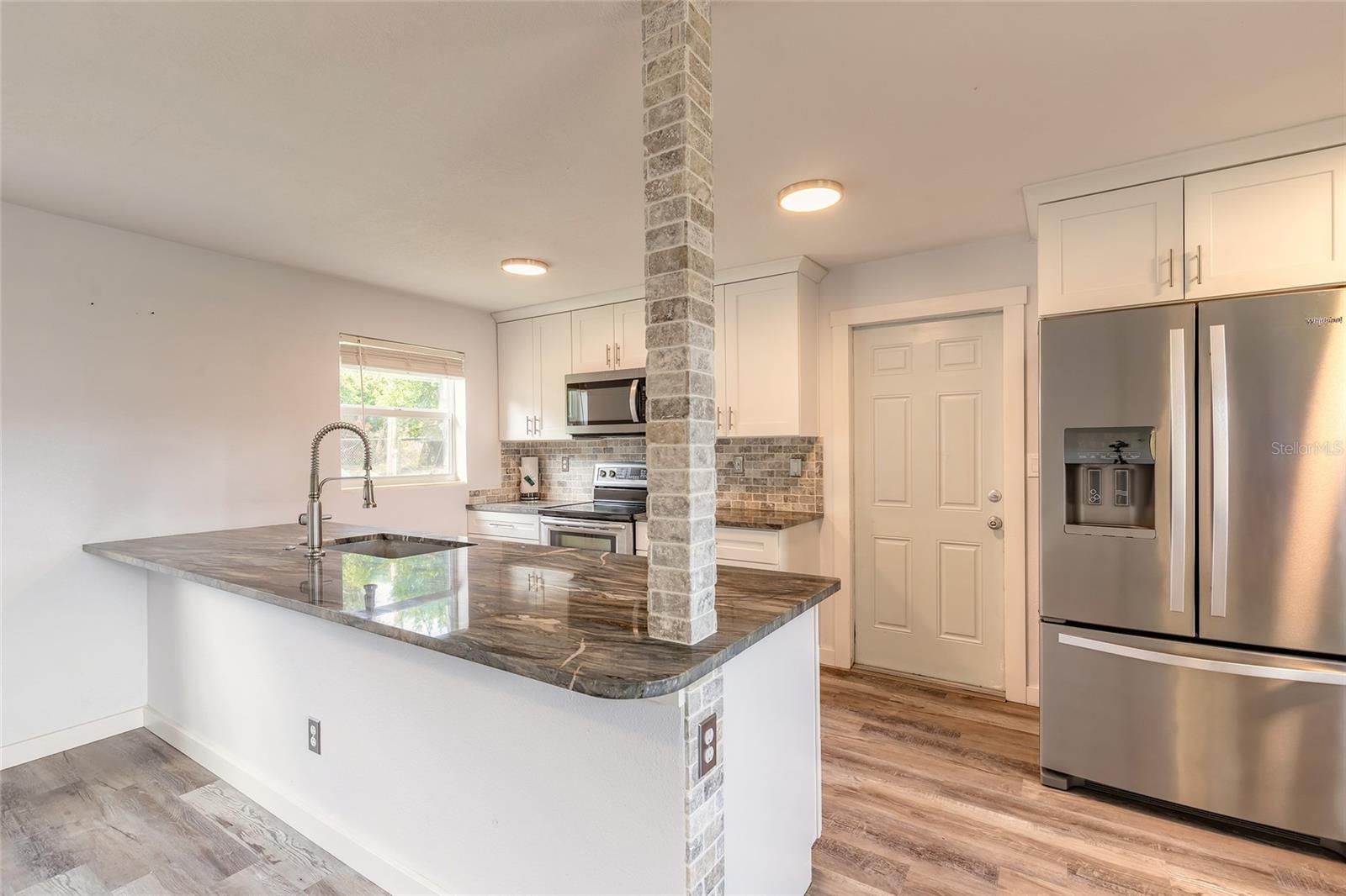 Image 20 of 40 For 1012 Highland Park Terrace