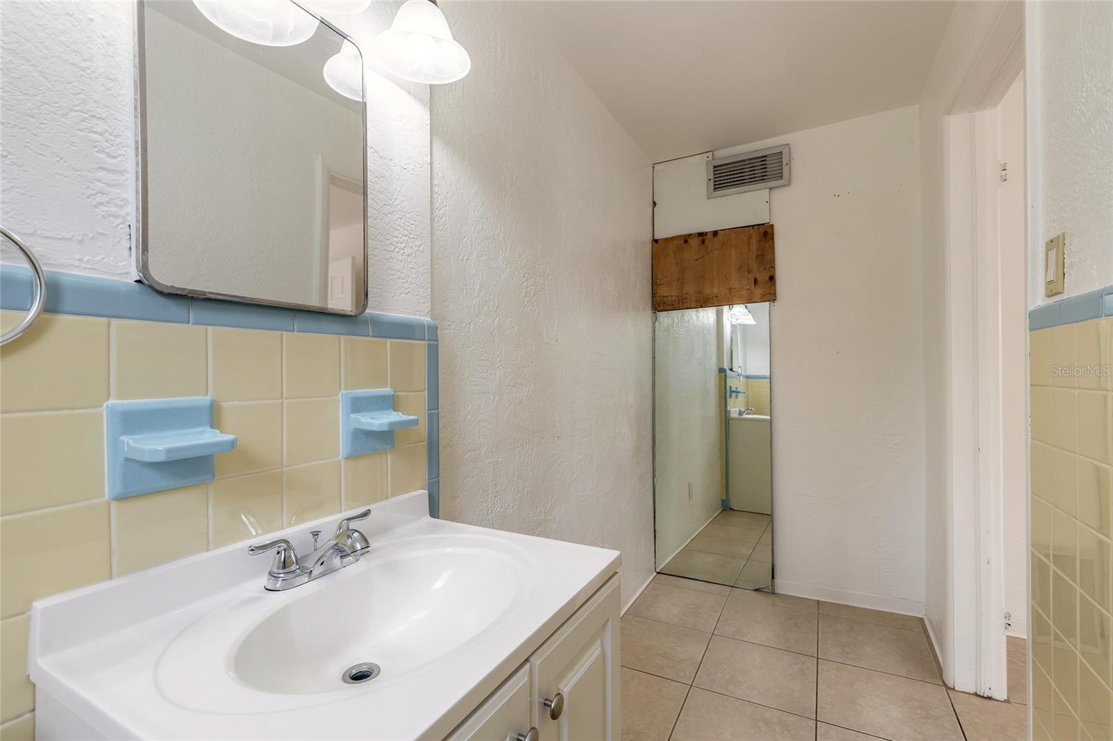 Image 9 of 40 For 1012 Highland Park Terrace