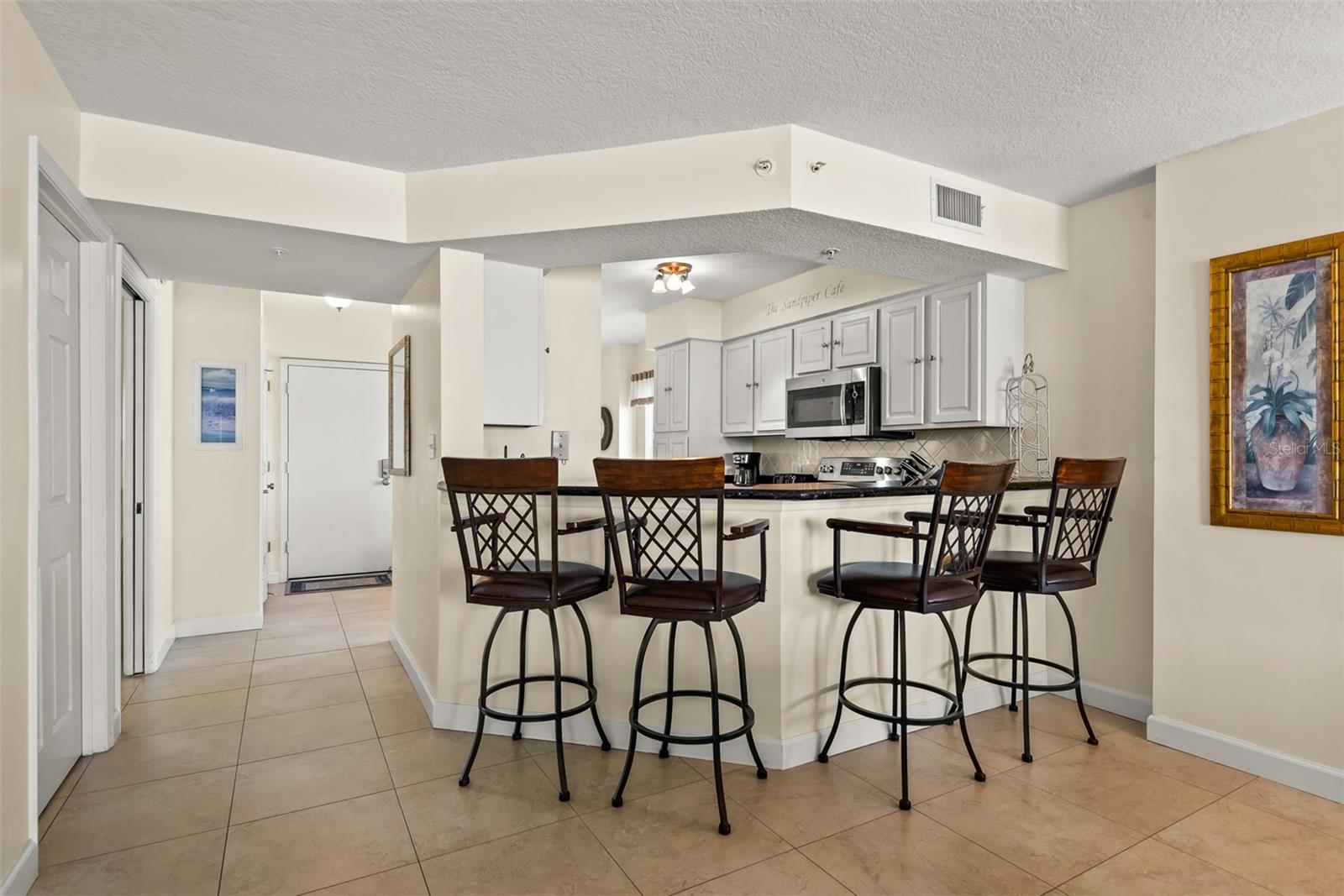 Image 10 of 45 For 1183 Ocean Shore Boulevard 405