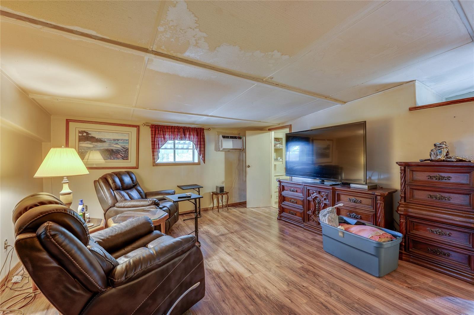 Image 19 of 28 For 245 Carter Trail