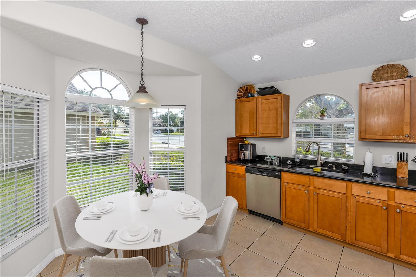 Image 9 of 40 For 3232 Alling Court