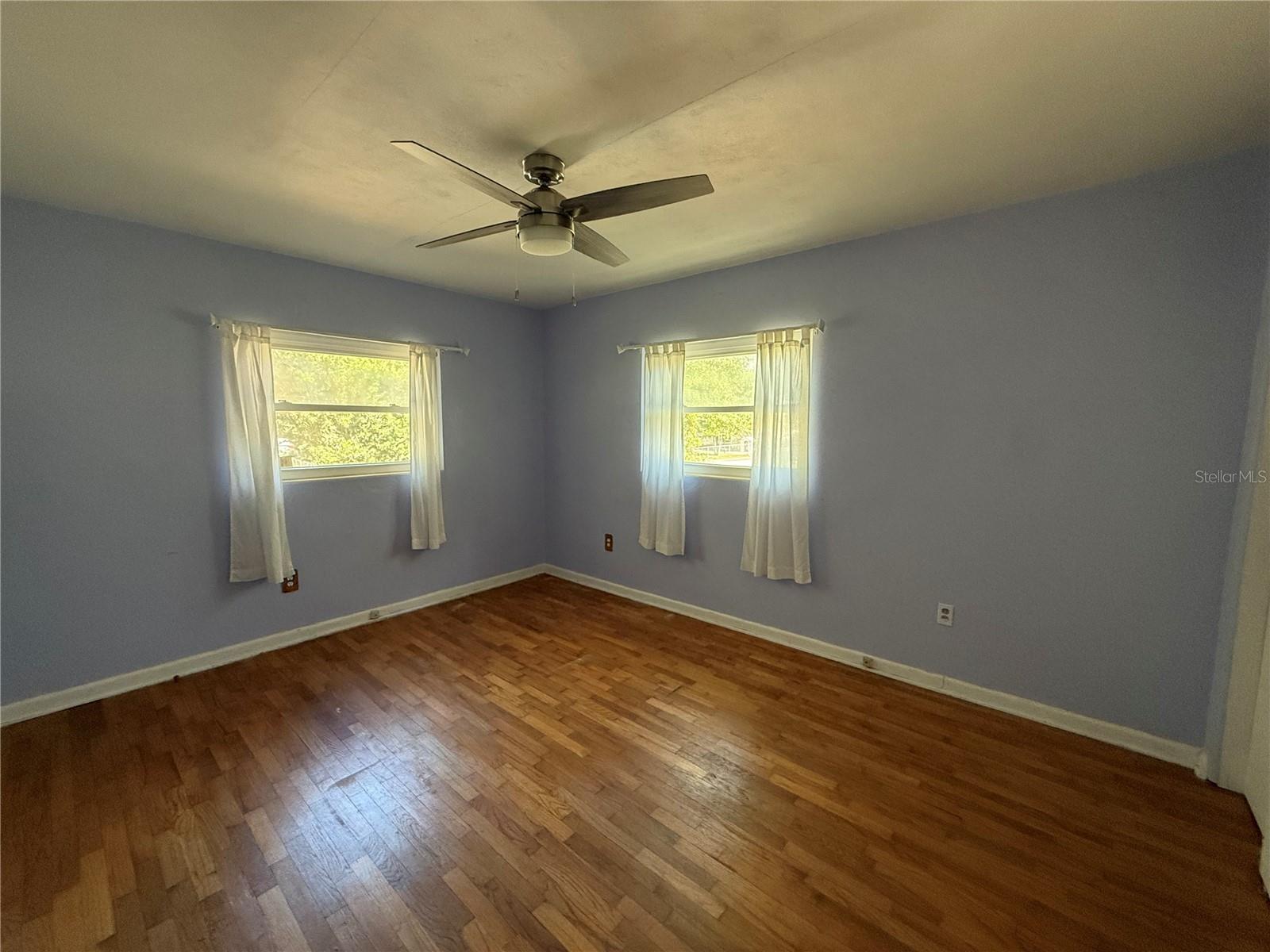 Image 14 of 24 For 514 Land O Lakes Court