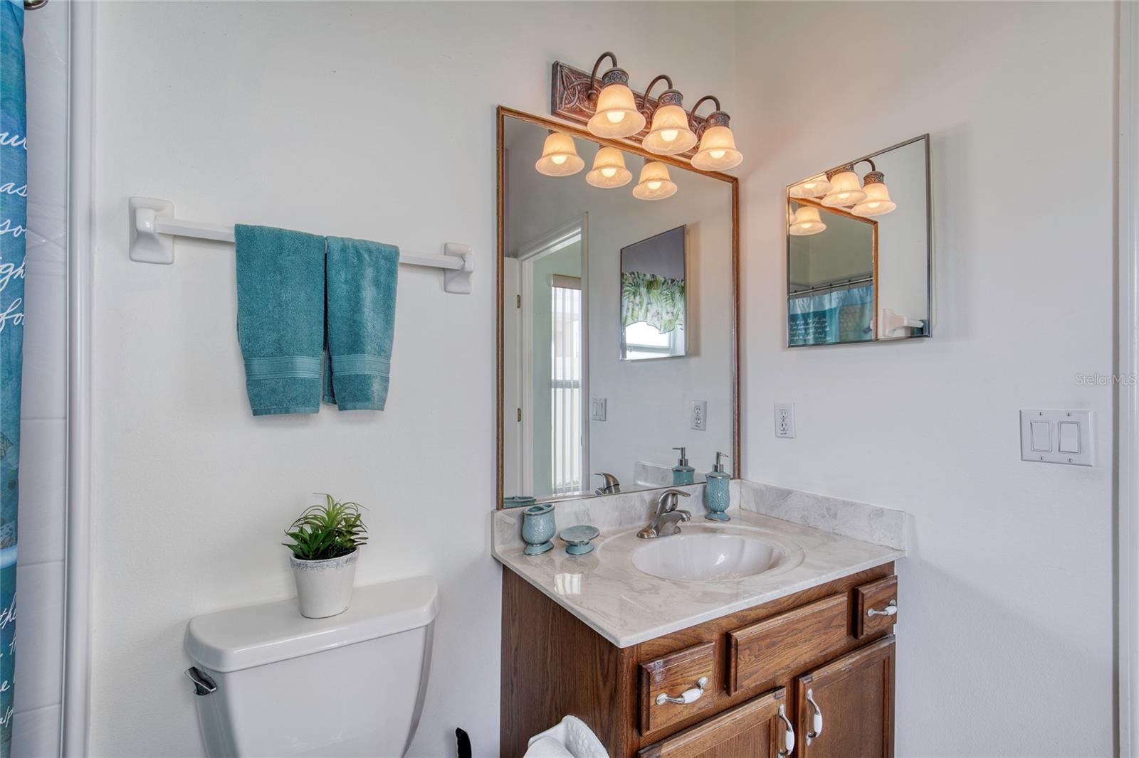 Image 21 of 42 For 114 Peninsula Winds Drive