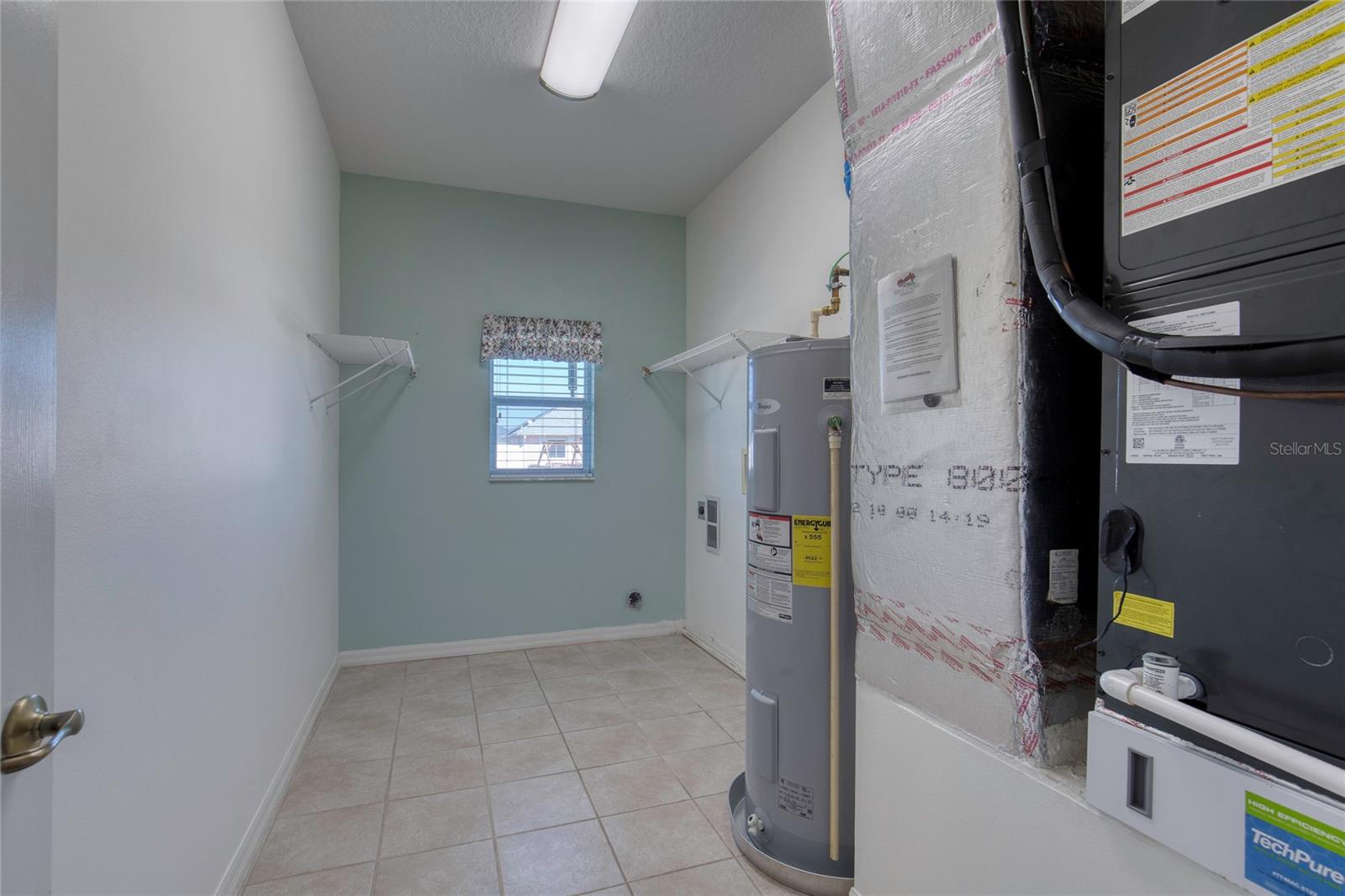 Image 29 of 42 For 114 Peninsula Winds Drive