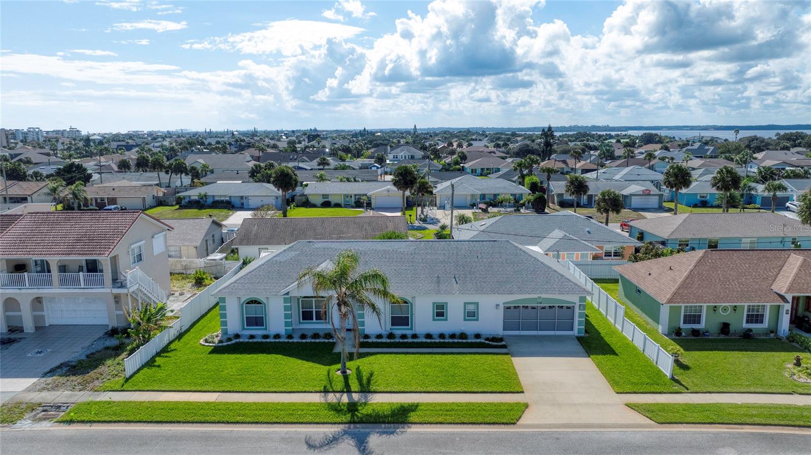 Image 39 of 42 For 114 Peninsula Winds Drive