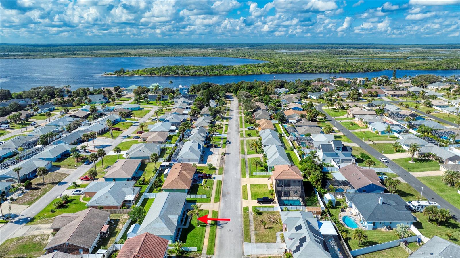 Image 4 of 42 For 114 Peninsula Winds Drive