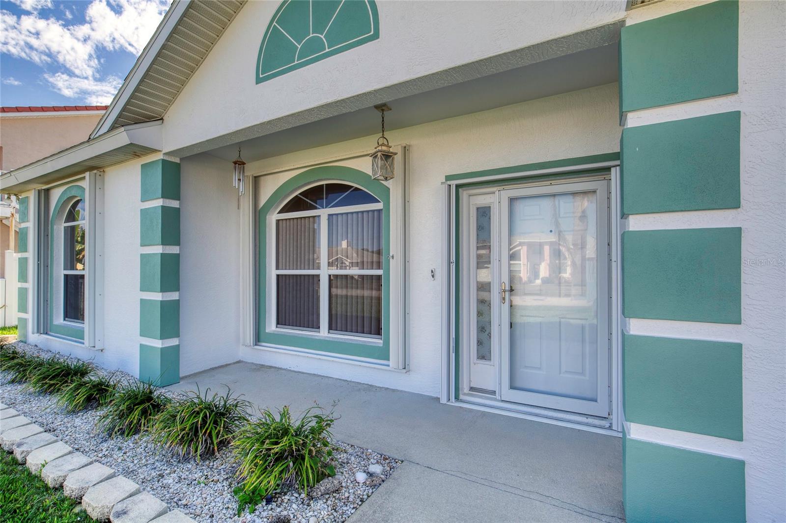 Image 8 of 42 For 114 Peninsula Winds Drive