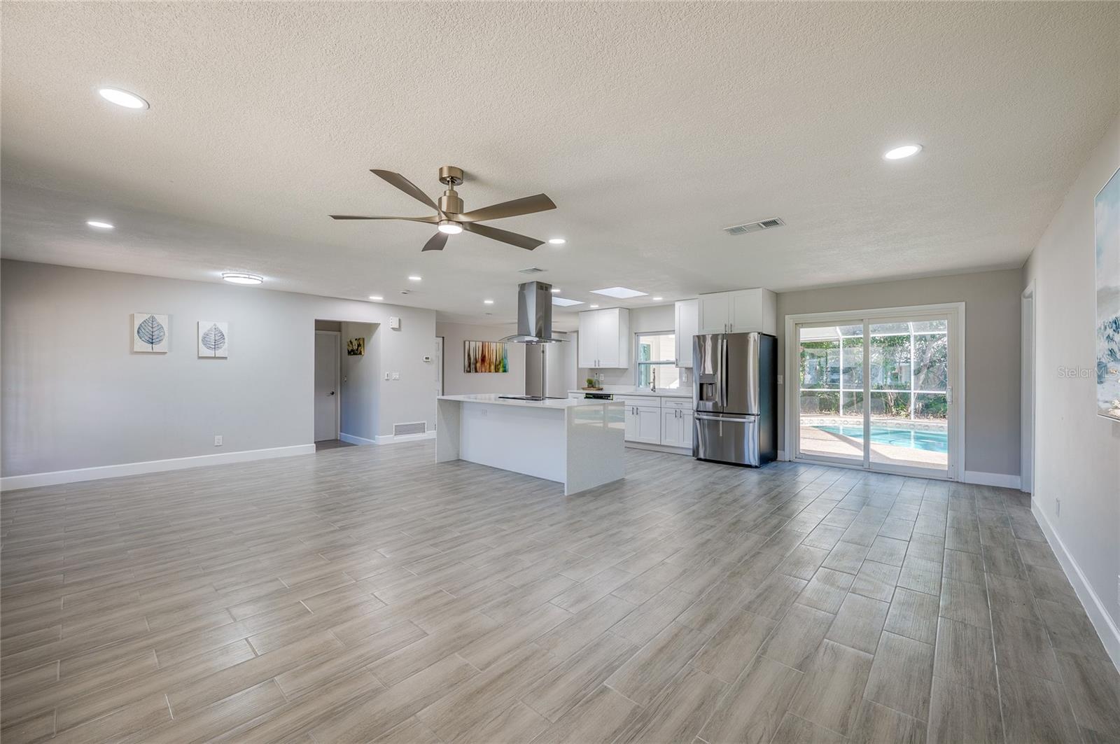 Image 11 of 56 For 71 St Andrews Drive