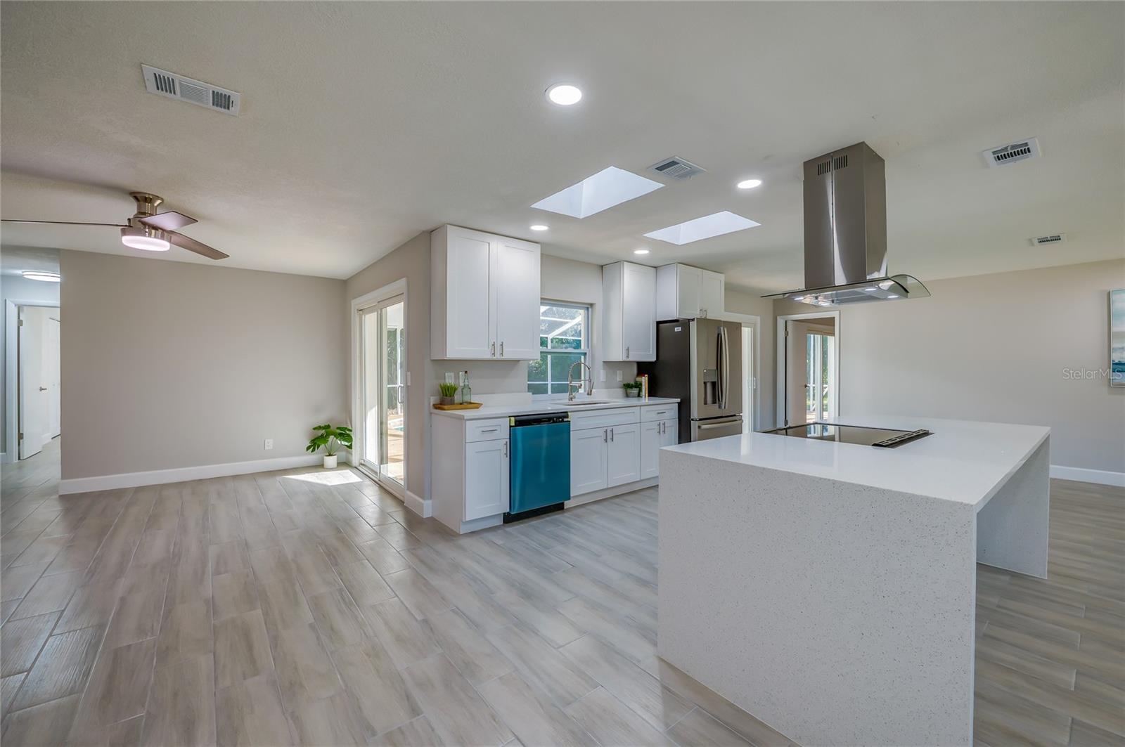 Image 12 of 56 For 71 St Andrews Drive