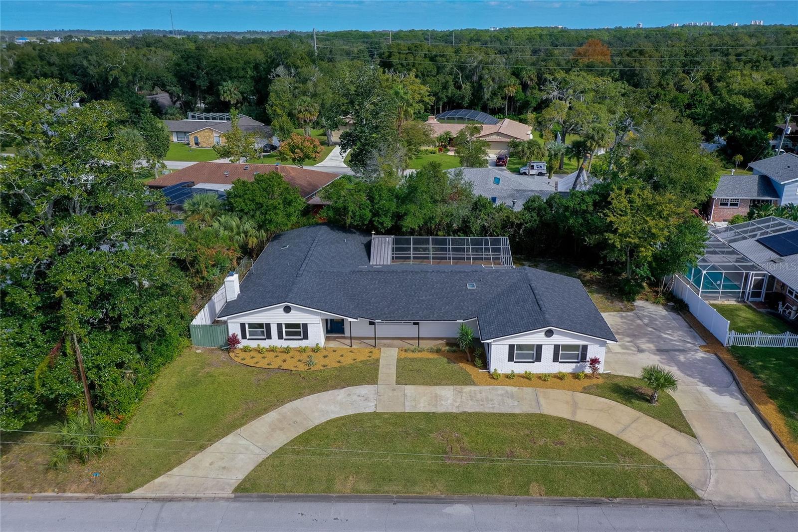 Image 2 of 56 For 71 St Andrews Drive