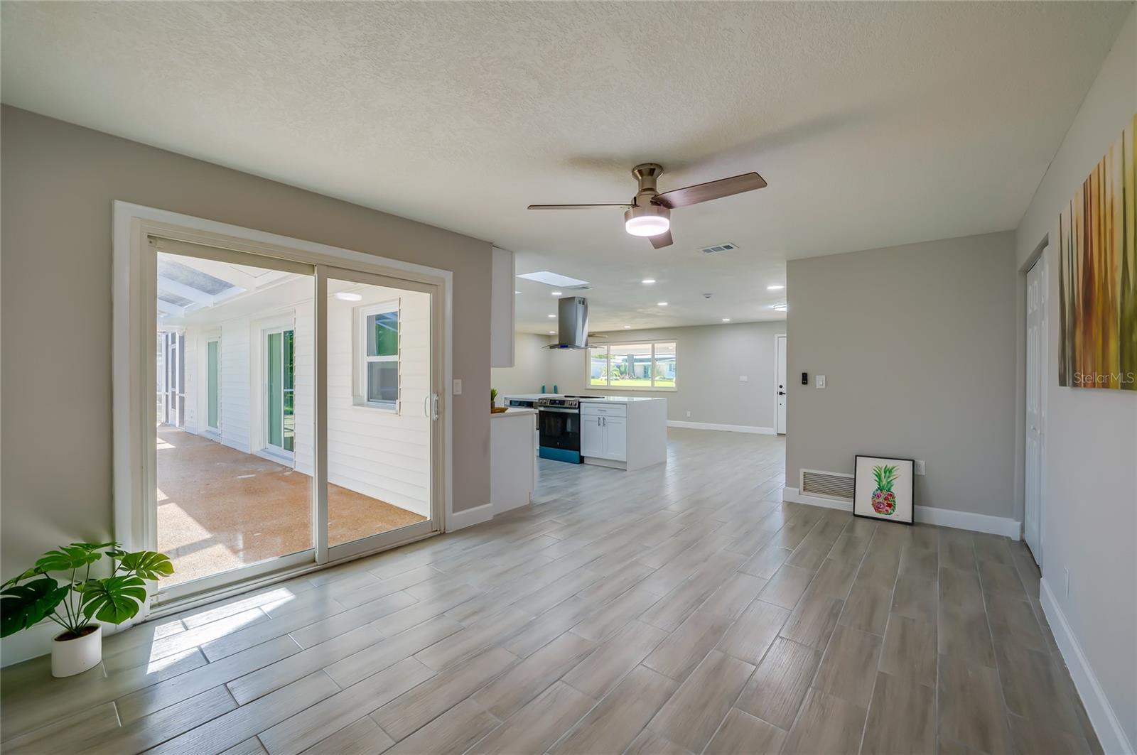 Image 21 of 56 For 71 St Andrews Drive