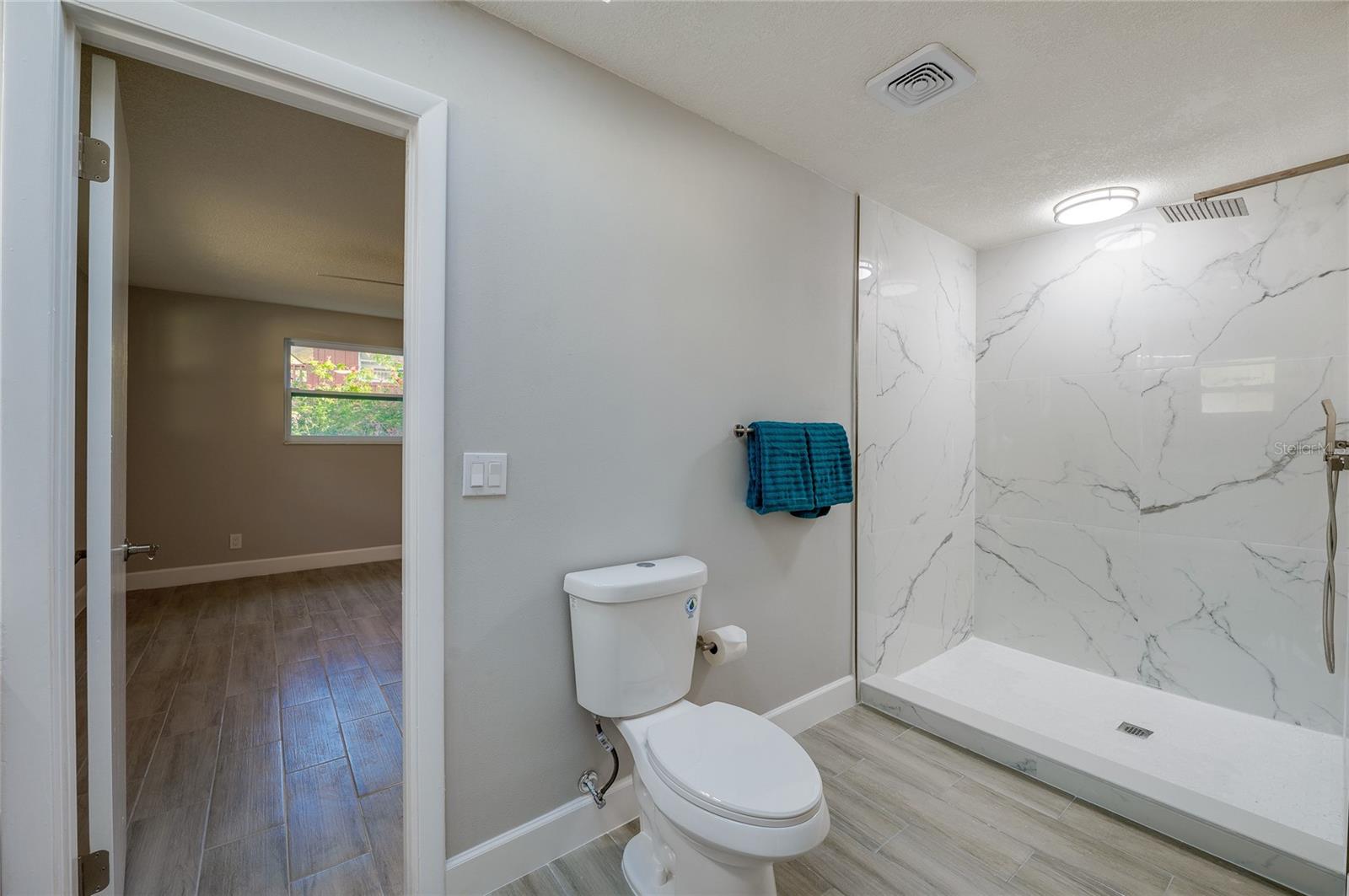 Image 33 of 56 For 71 St Andrews Drive