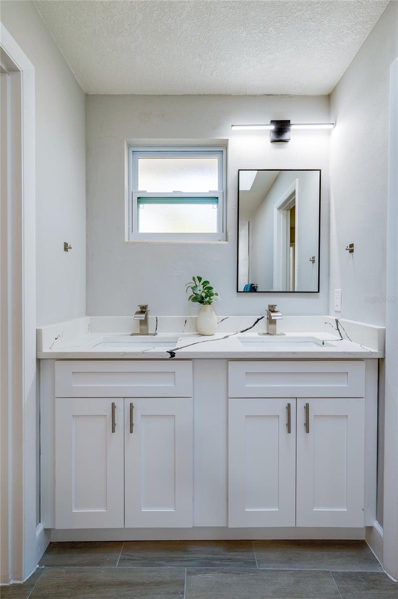 Image 35 of 56 For 71 St Andrews Drive