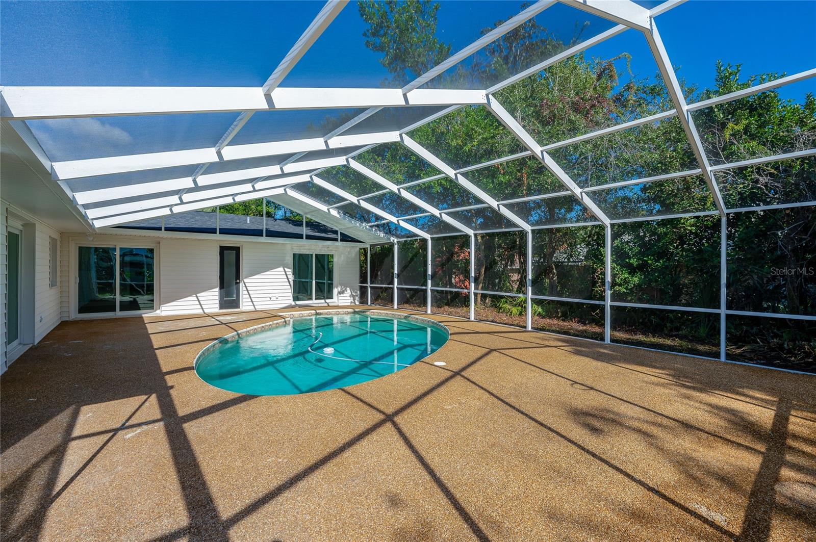 Image 46 of 56 For 71 St Andrews Drive