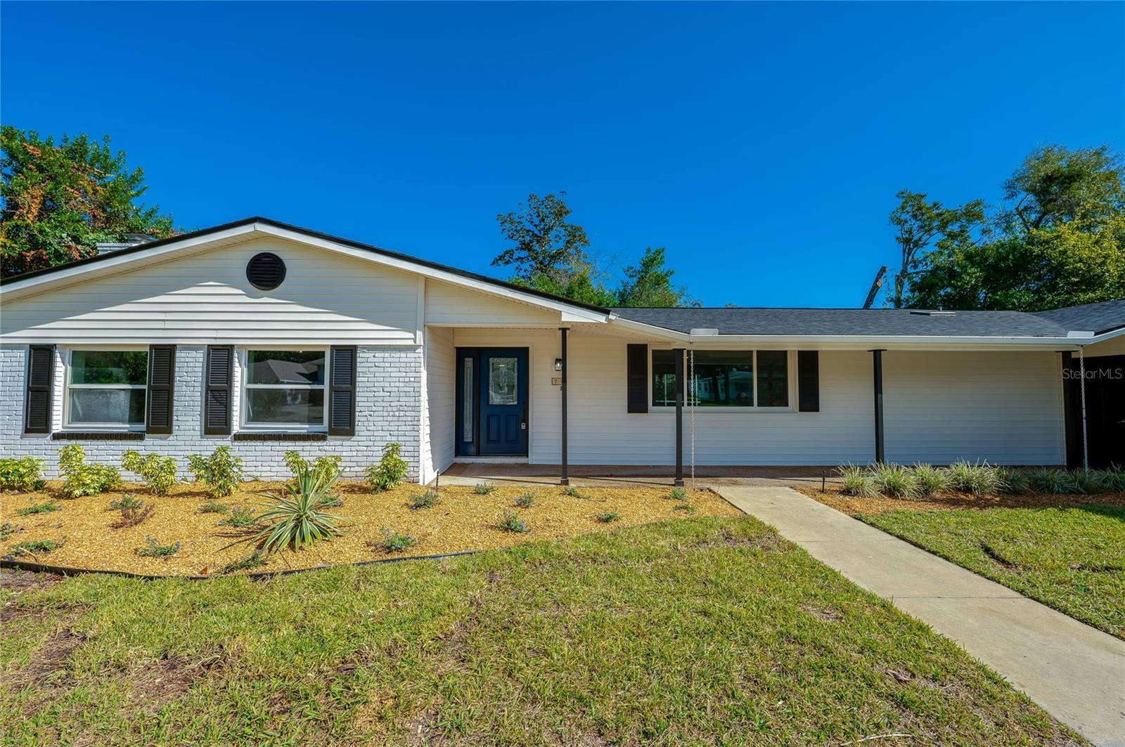 Image 6 of 56 For 71 St Andrews Drive