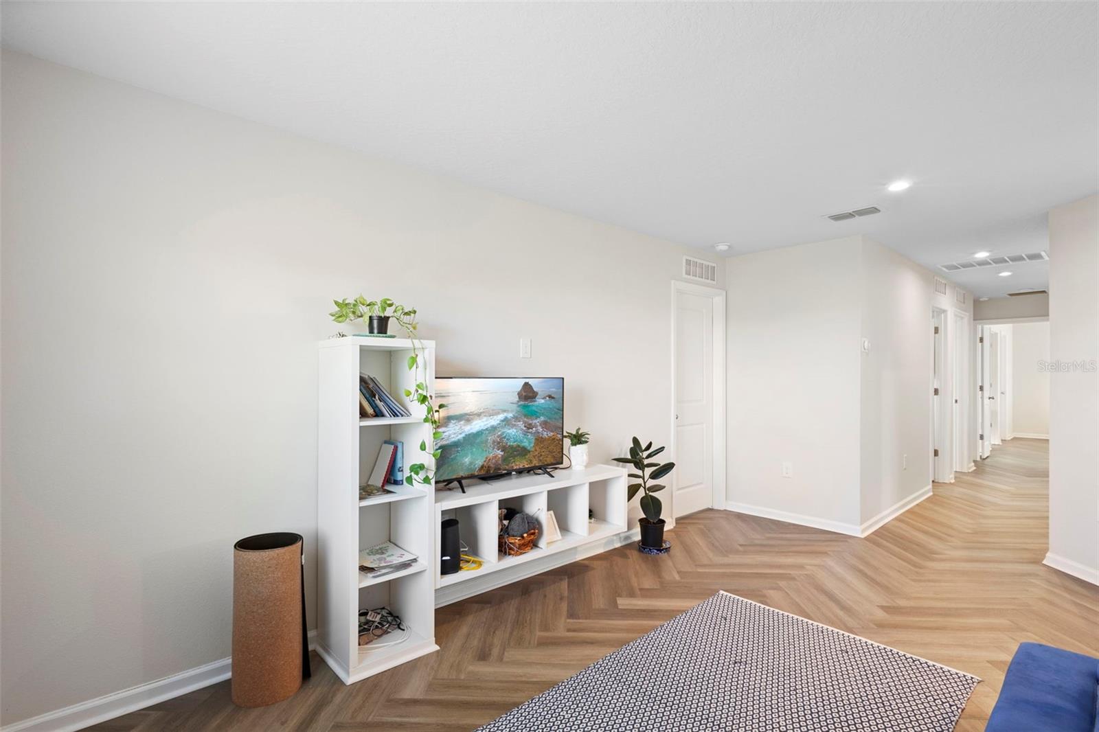 Image 26 of 54 For 1559 Scrub Jay Court