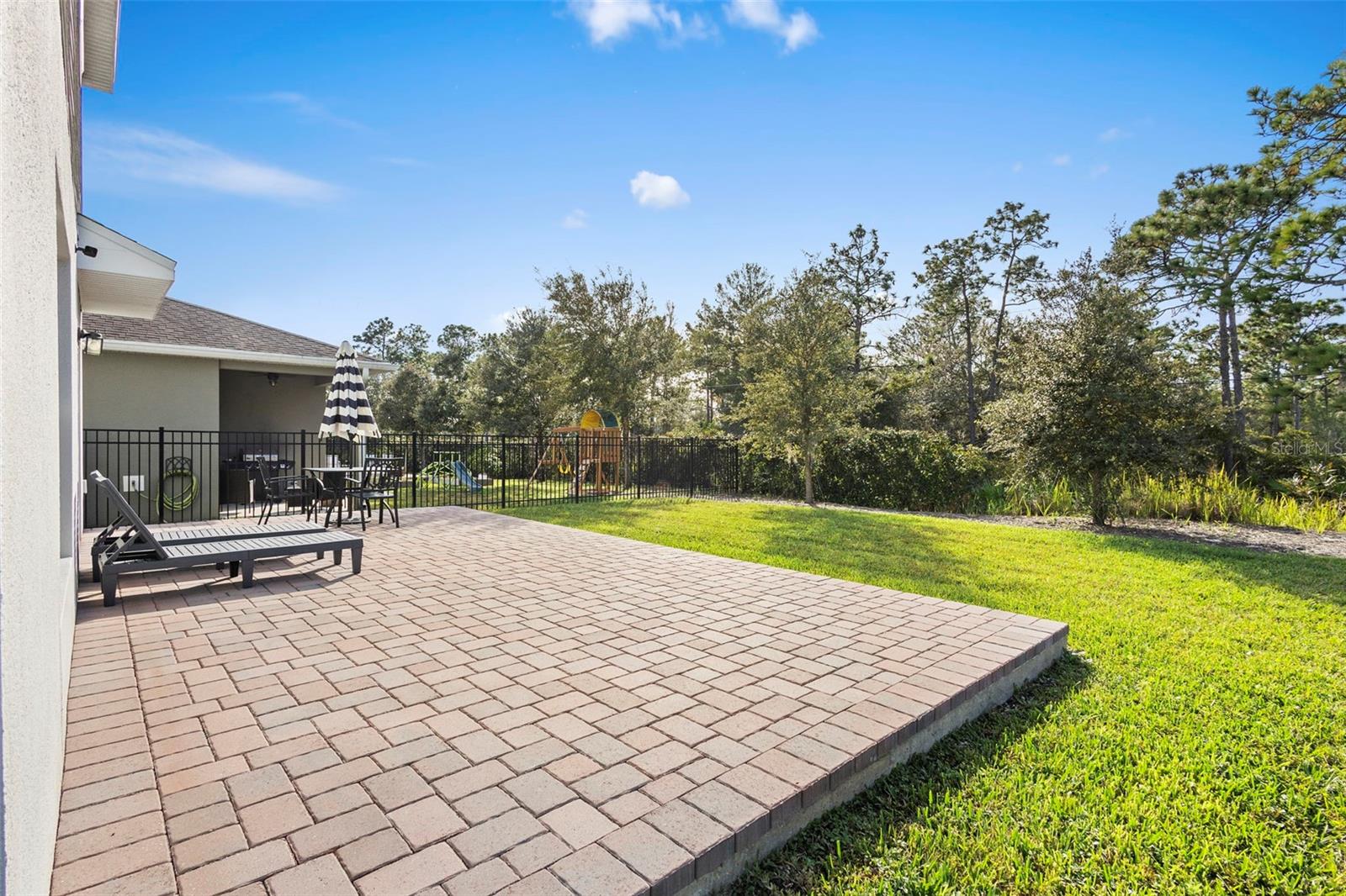 Image 38 of 54 For 1559 Scrub Jay Court