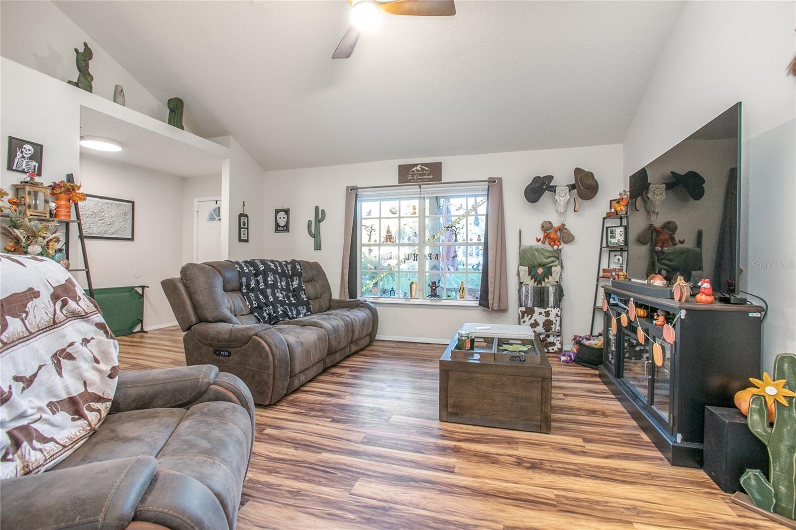 Image 7 of 32 For 500 Kansas Avenue