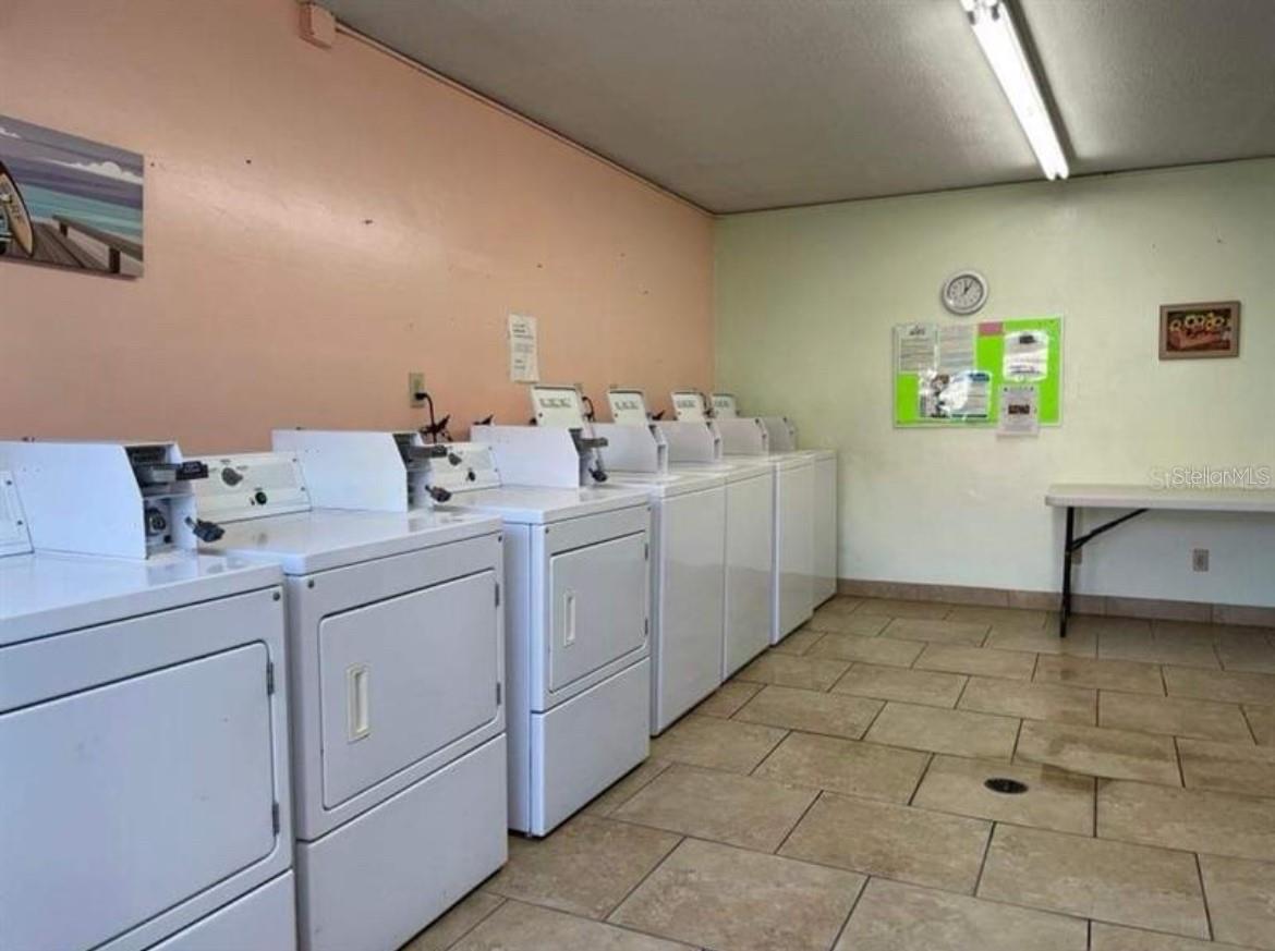 Image 22 of 43 For 2801 Halifax Avenue 146