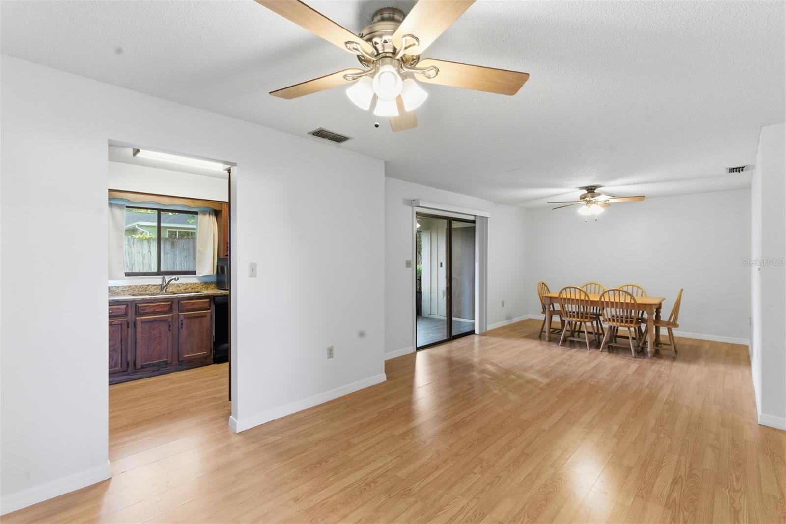 Image 12 of 40 For 101 Grand Plaza Dr N2