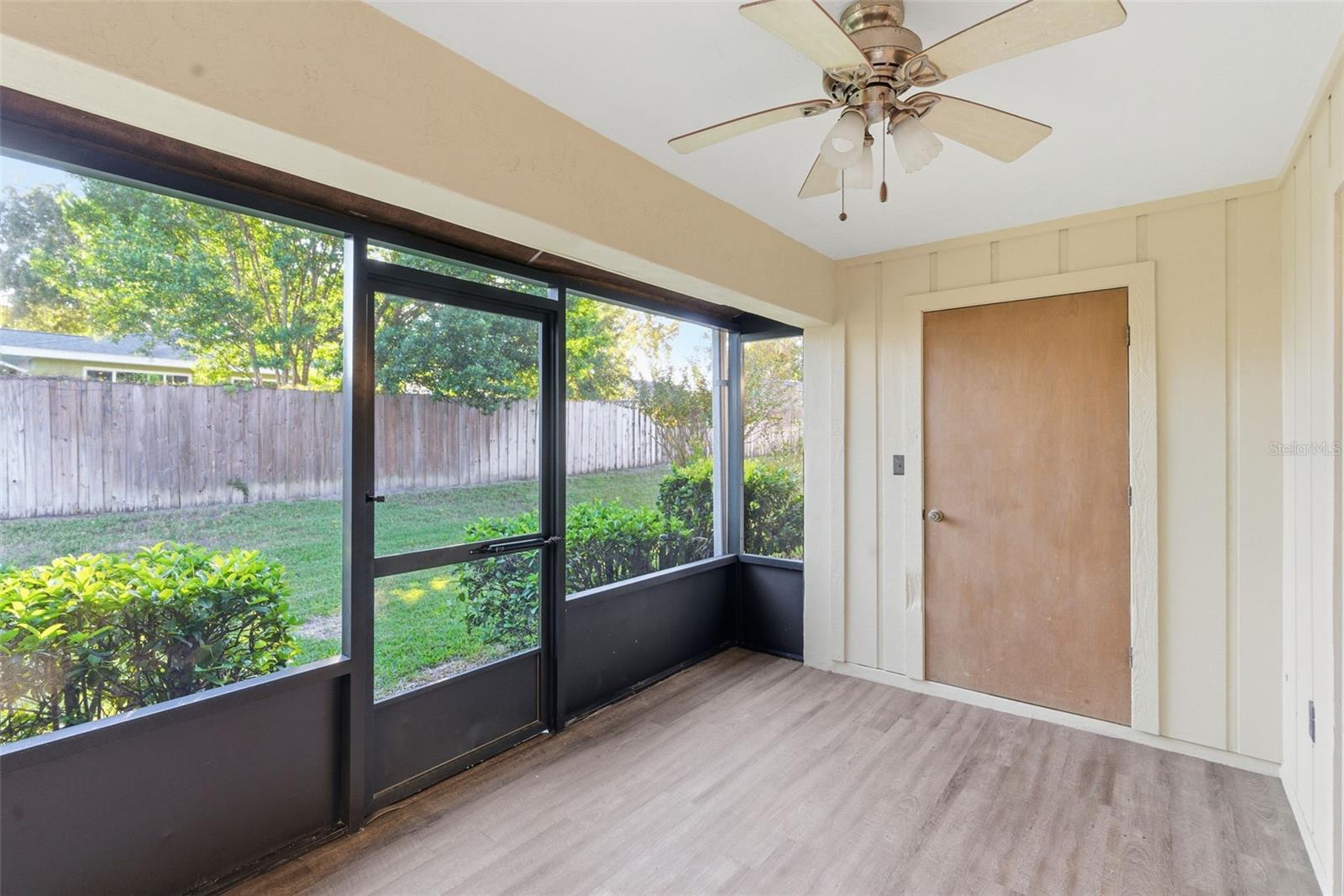 Image 19 of 40 For 101 Grand Plaza Dr N2