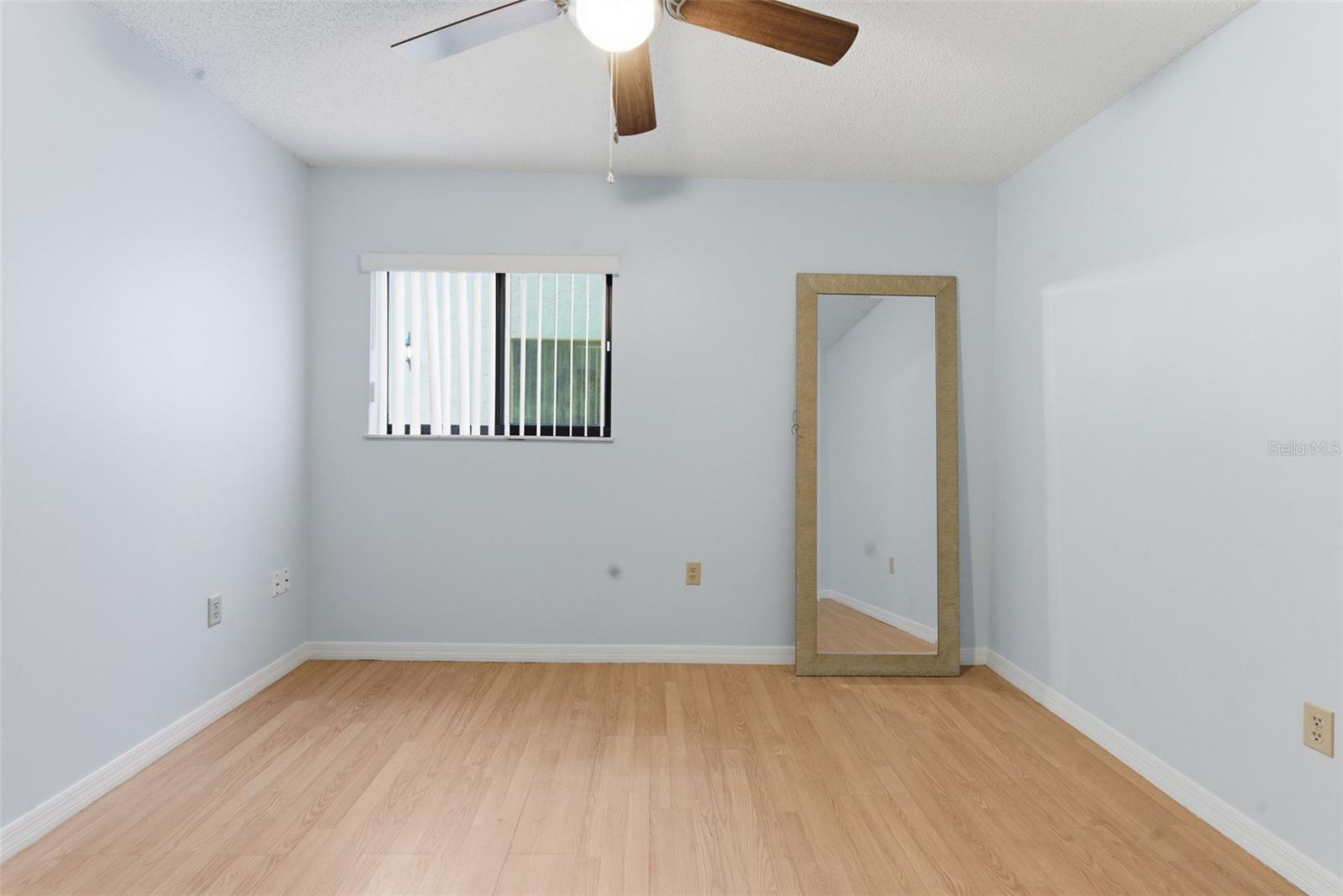 Image 22 of 40 For 101 Grand Plaza Dr N2