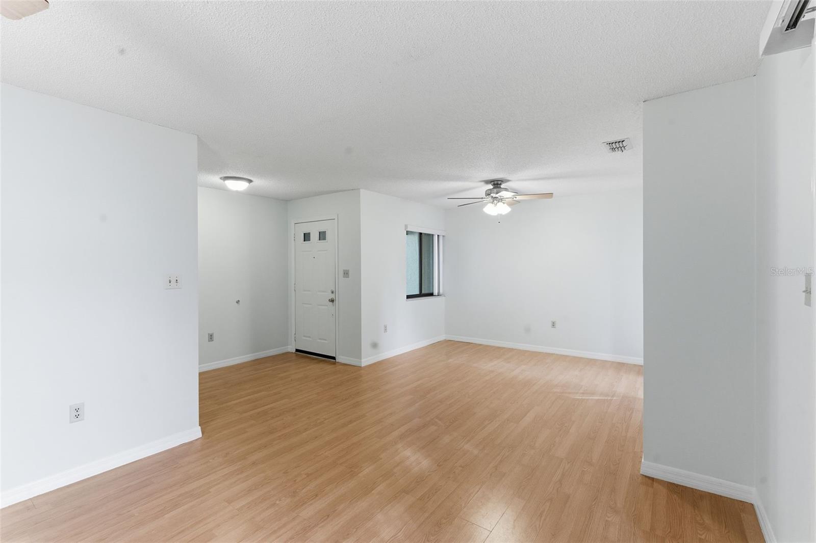 Image 30 of 40 For 101 Grand Plaza Dr N2