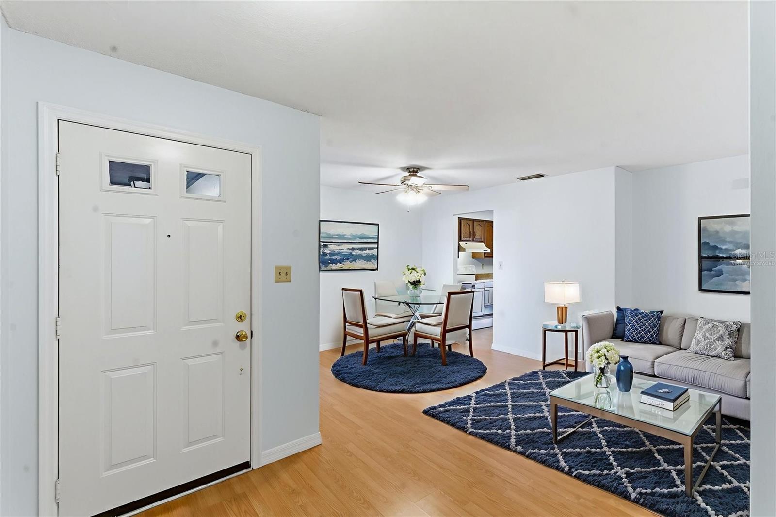 Image 6 of 40 For 101 Grand Plaza Dr N2