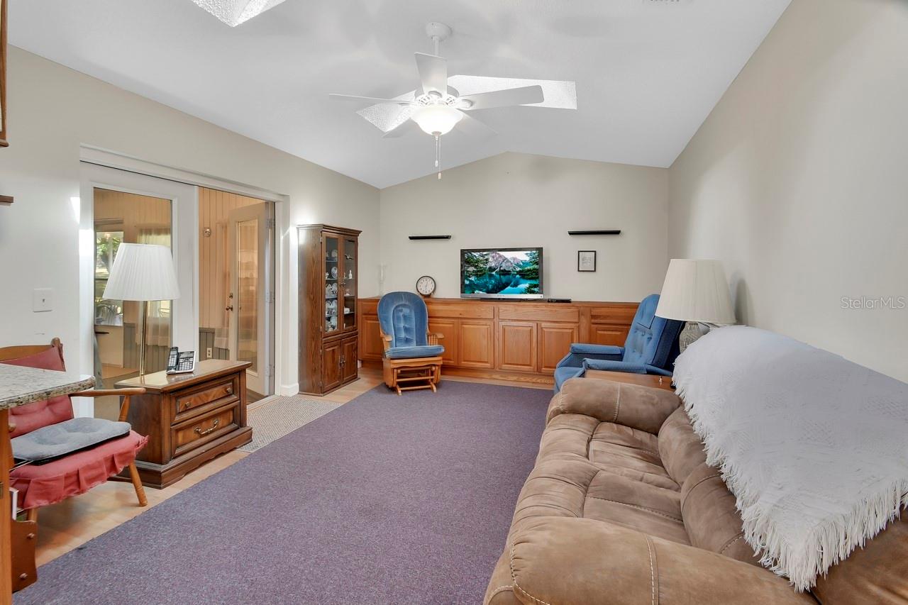 Image 12 of 33 For 2547 Wilmhurst Road